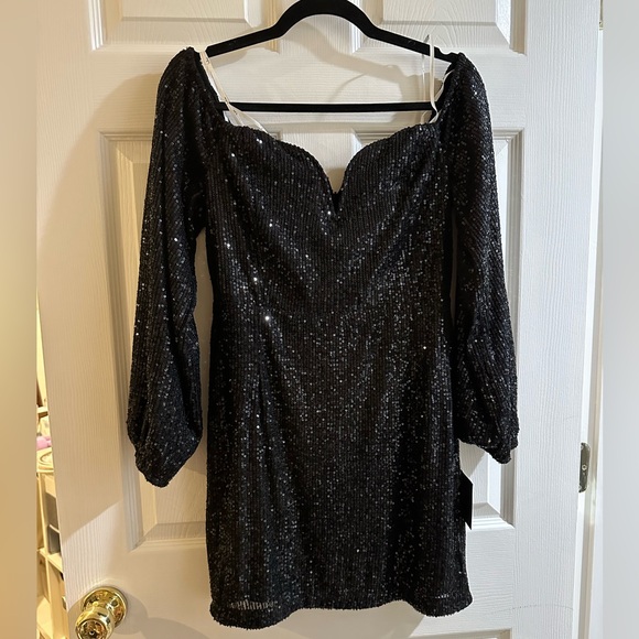 Black sequined long sleeve mini dress - Picture 1 of 3